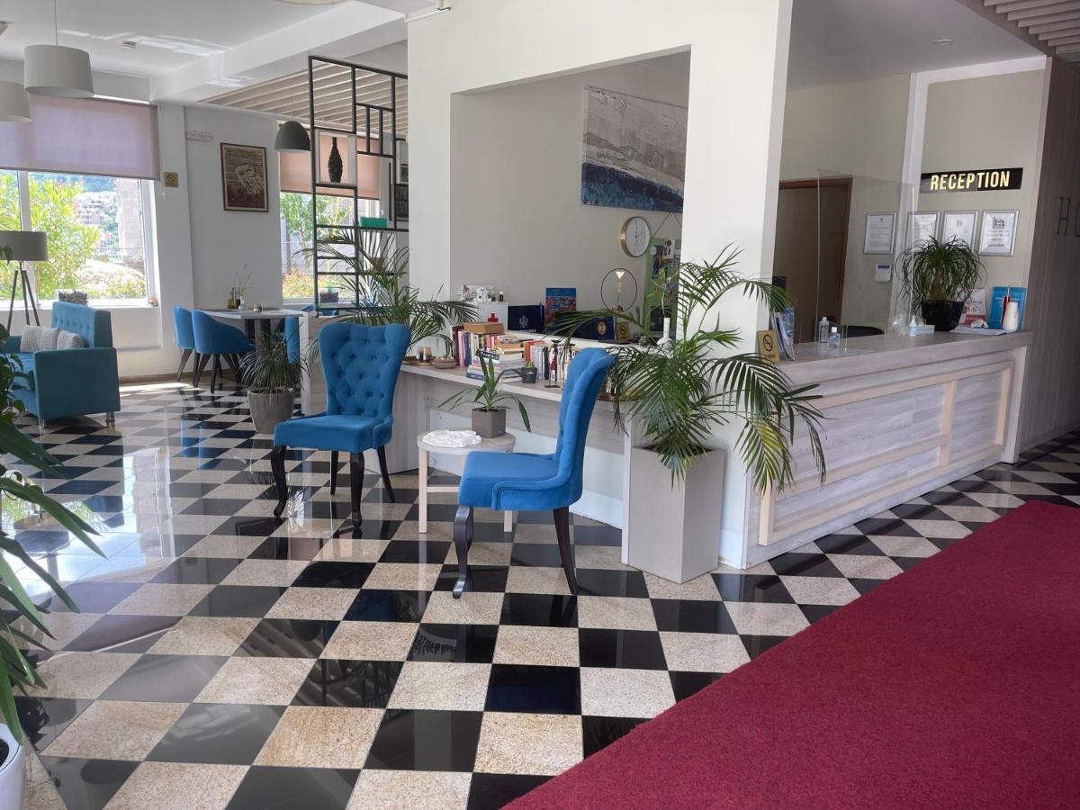 Montebay Perla Hotel Prčanj Eksteriør billede