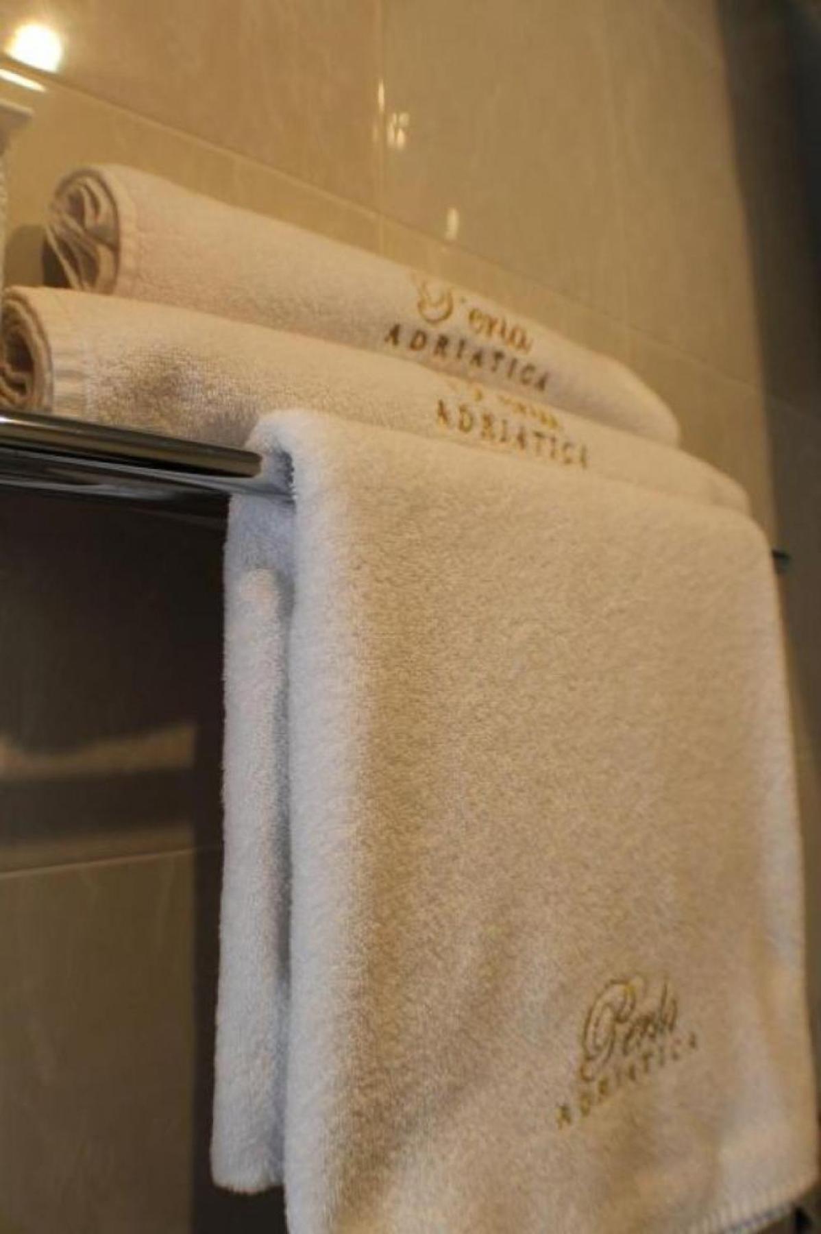 Montebay Perla Hotel Prčanj Værelse billede